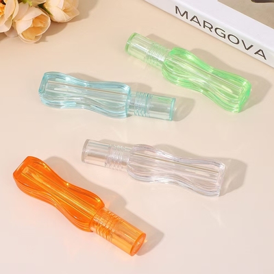 สีสันดีไซน์พิเศษขนาดเล็กเอวพลาสติกกระจกริมฝีปากท่อ