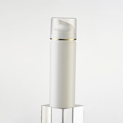 ขวดแอร์เลส PP พลาสติกแบบกำหนดเองพร้อมดีไซน์สี่เหลี่ยมเพื่อการเก็บรักษาที่เหนือกว่าและการใช้งานผลิตภัณฑ์ 100%