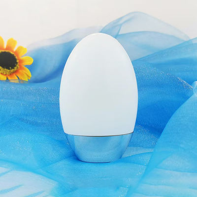 ขวดครีมกันแดดรูปไข่ขนาด 50 กรัม พร้อมฝาสีเงิน UV สำหรับบรรจุภัณฑ์เครื่องสำอาง PP ขนาด 50 มล.