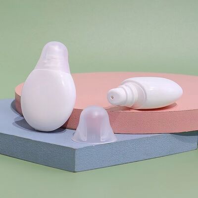 15 กรัม PE พลาสติกสกัดชนิดสกรู Cap กระป๋องเครื่องสําอางสําหรับการดูแลริมฝีปาก - FDA อนุมัติกระป๋องหน้ากากฝีปาก