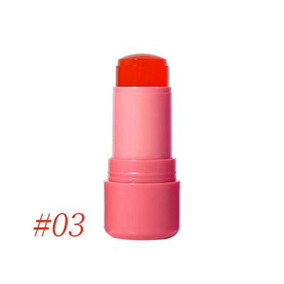 ดีไซน์ทรงสไตล์ 5 มิลลิลิตร ท่อสว่างริมฝีปากที่มีสีที่กําหนดเองสําหรับการใช้งานที่แม่นยํา
